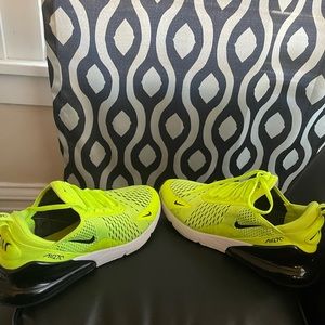 Nike air sneakers excellent condition!